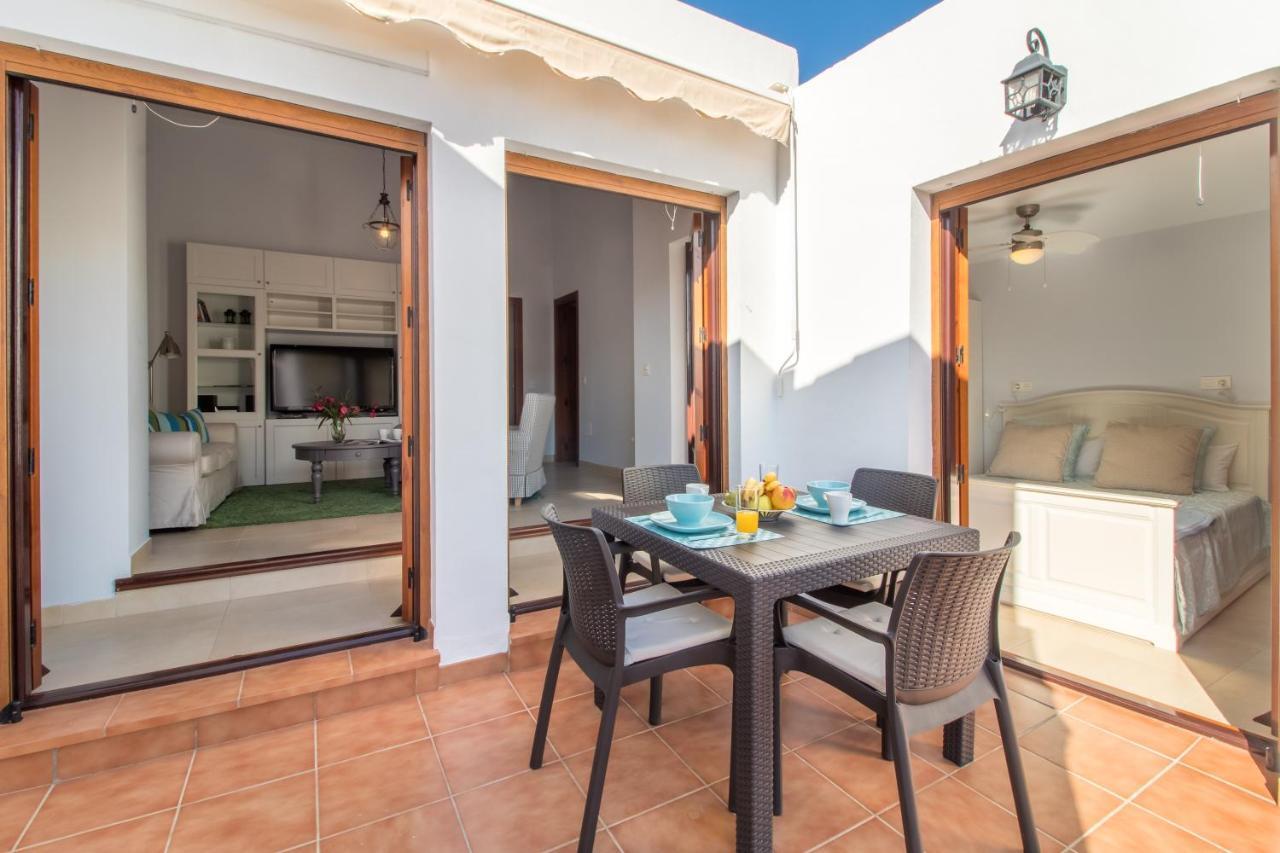 Quiet House In Village Center With Mountains Views ฟรีฮิเลียนา ภายนอก รูปภาพ
